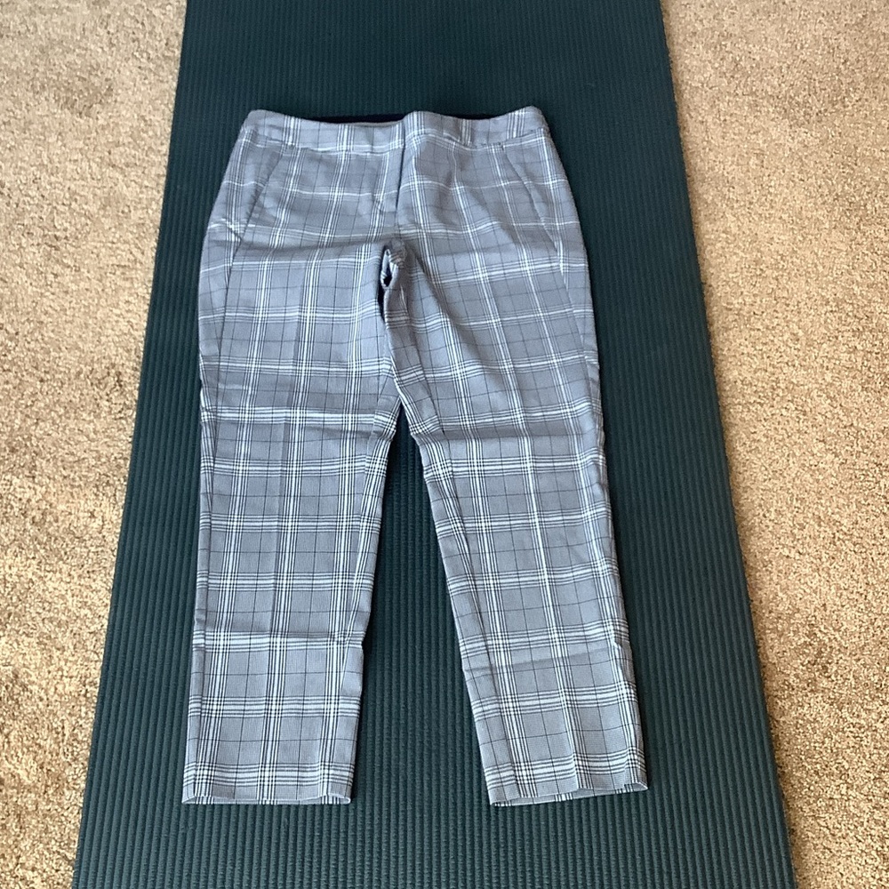 Amanda & Chelsea Women's Navy Blue Plaid Pants
